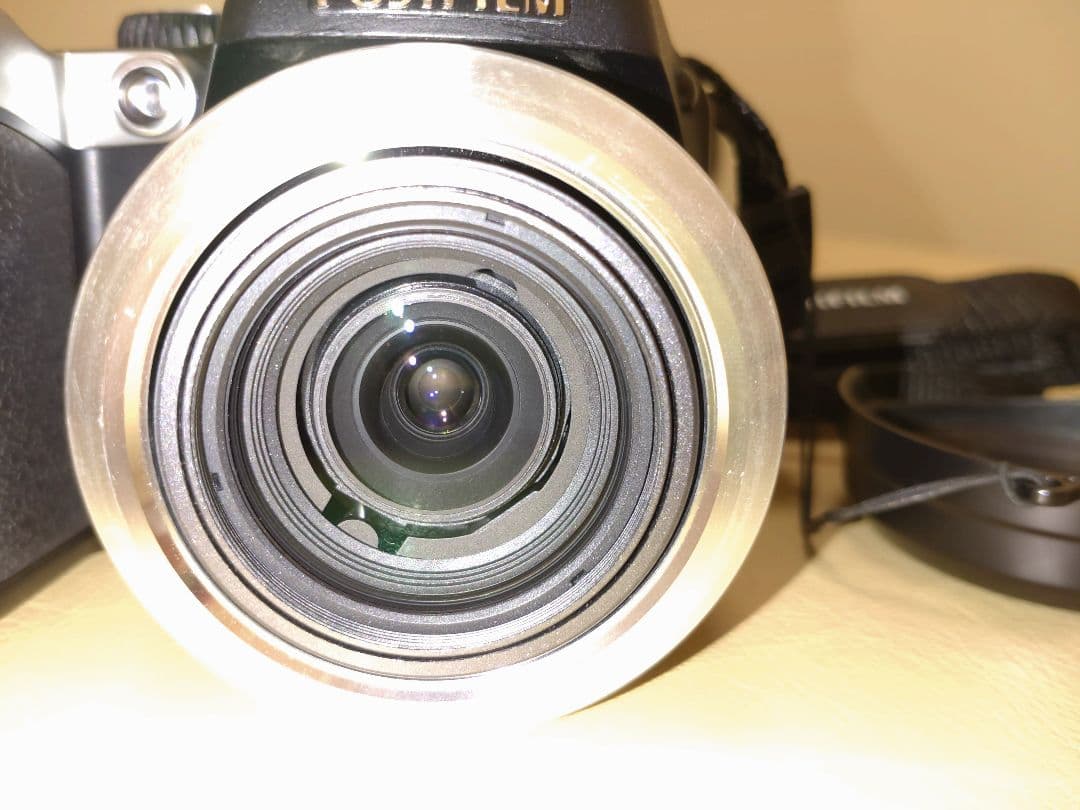 フジフィルム Finepix S8100fd コンパクトデジタルカメラ