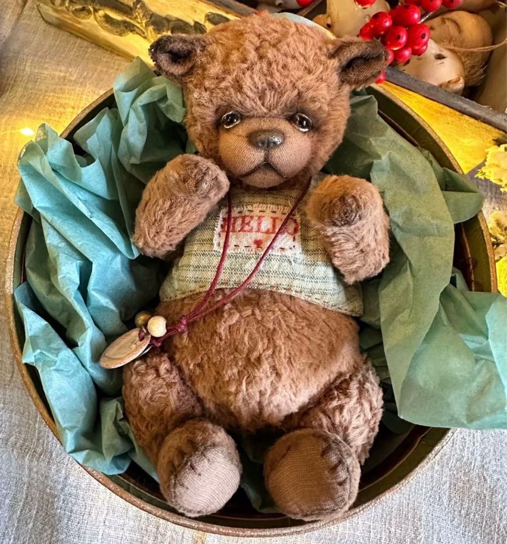 ハグされたいくまさん アーティストベア テディベア 海外作家様 ハンドメイド
