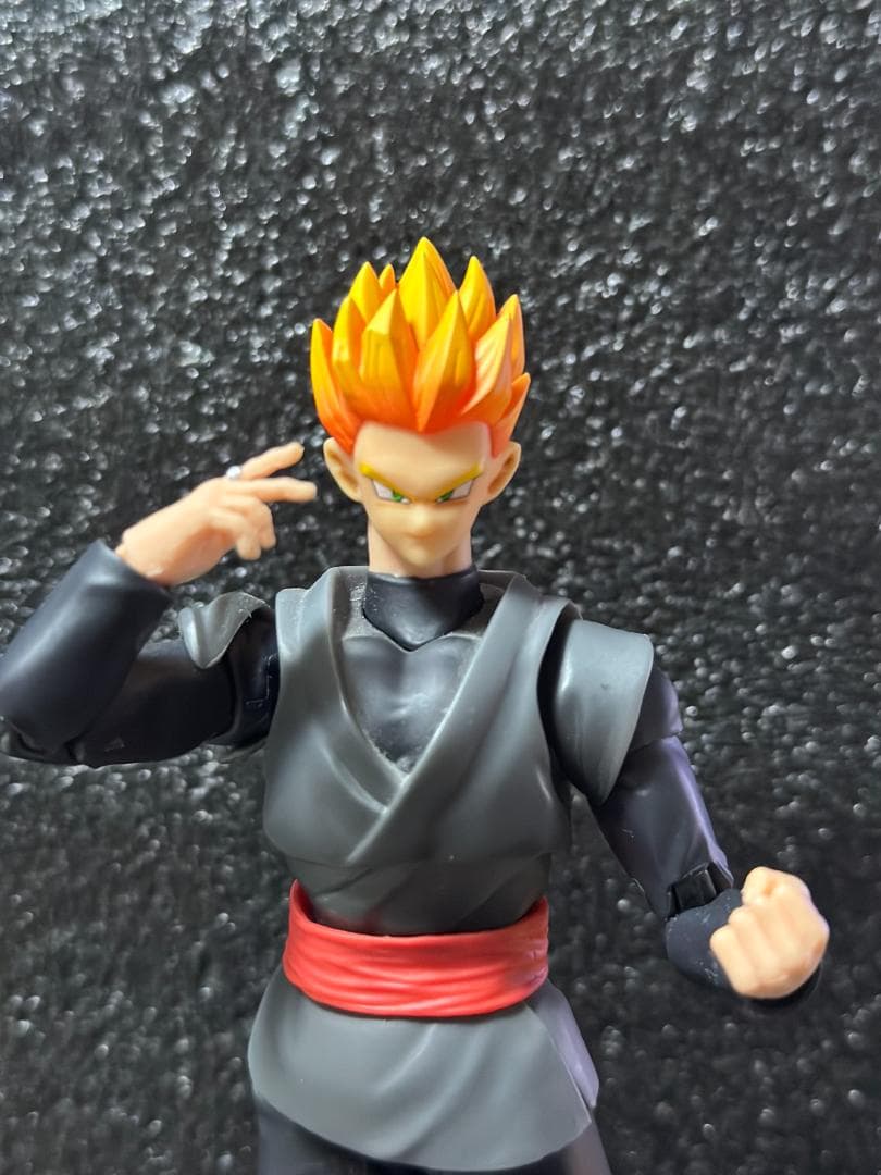 s.h.figuarts ゴハンブラック 改造4セット ポタラｘ1個付き