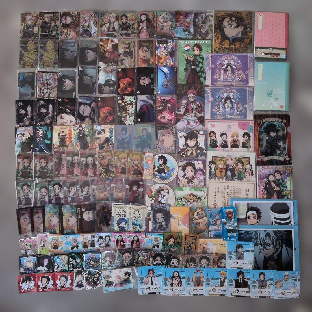鬼滅の刃　まとめ売り　ランチョンマット　アクスタ他　グッズ680点以上