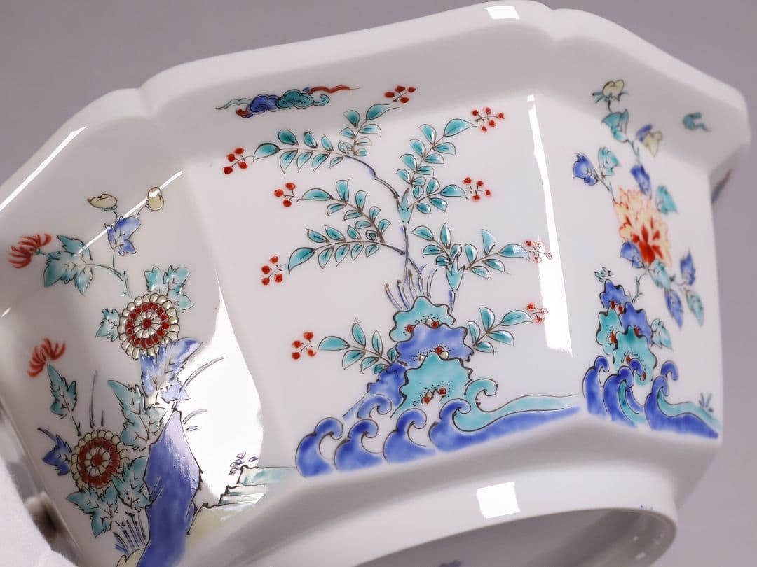 十二代 酒井田柿右衛門 錦 草花紋 八角 菓子器 鉢 共箱【MA683】