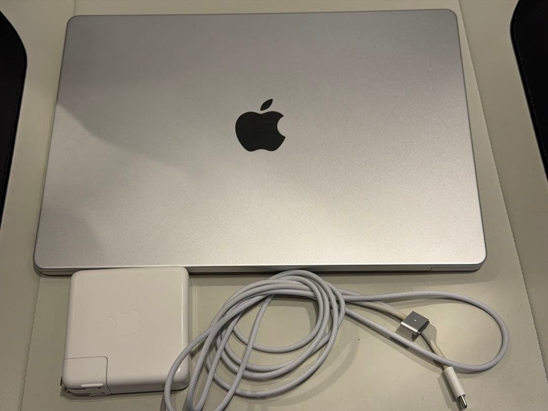 MacBook Pro 14“ M1 Pro 32GB JIS