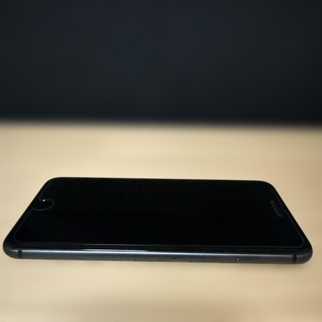 iPhone8Plus 64GB スペースグレーSIMフリーi Faceケース付