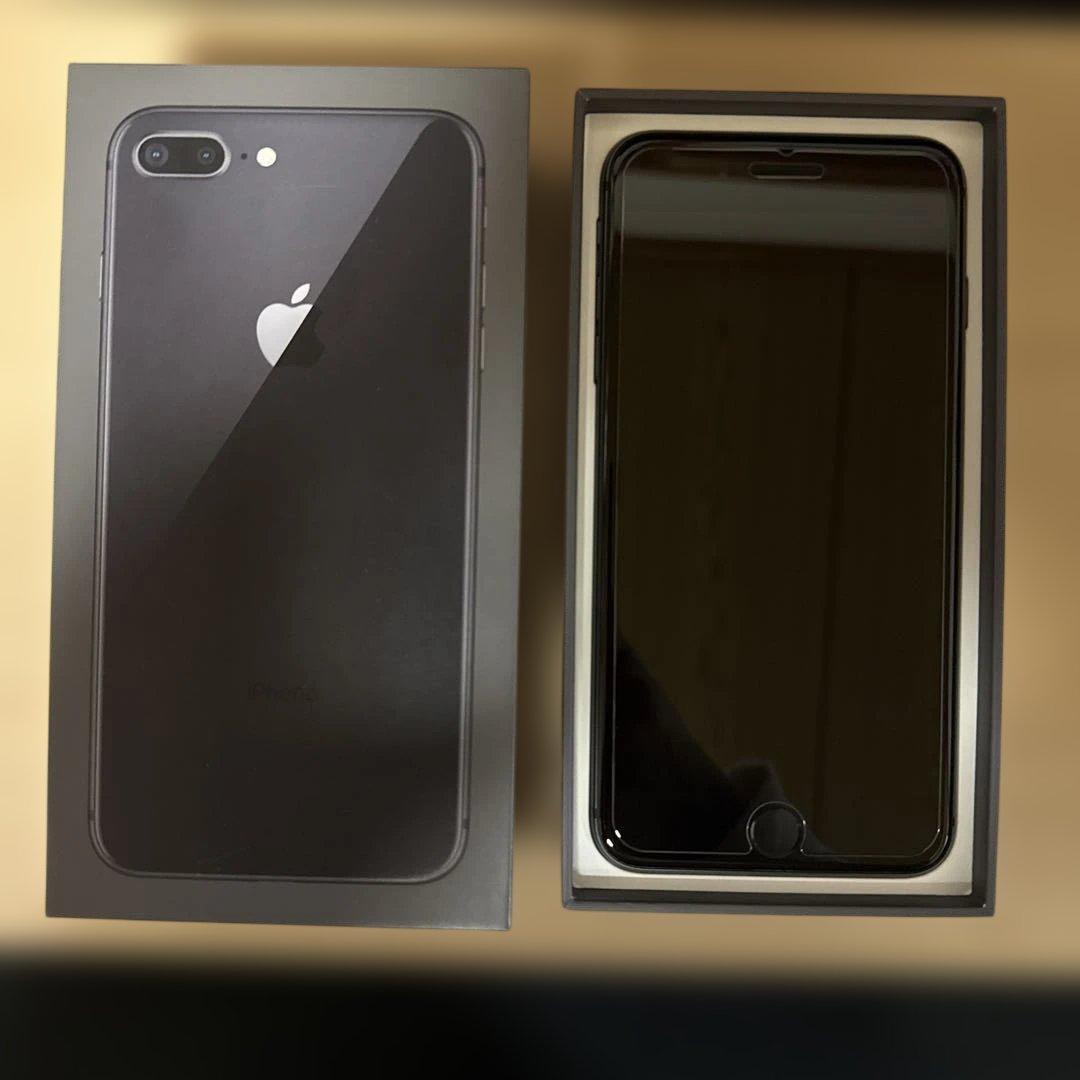 iPhone8Plus 64GB スペースグレーSIMフリーi Faceケース付