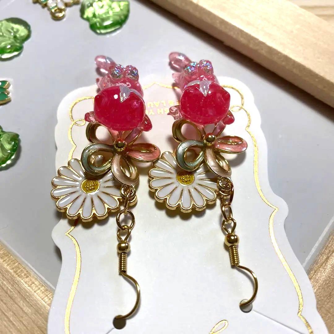 ☆お花とSpring猫ちゃんピアス☆