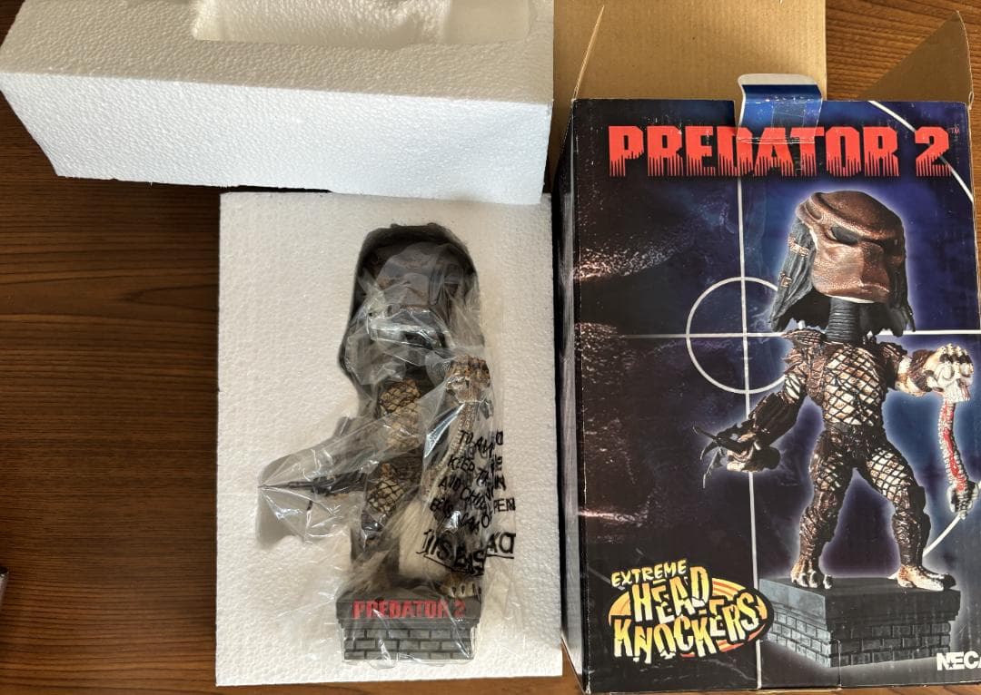 プレデター2 エクストリームヘッドノッカー NECA ボブルヘッド フィギュア