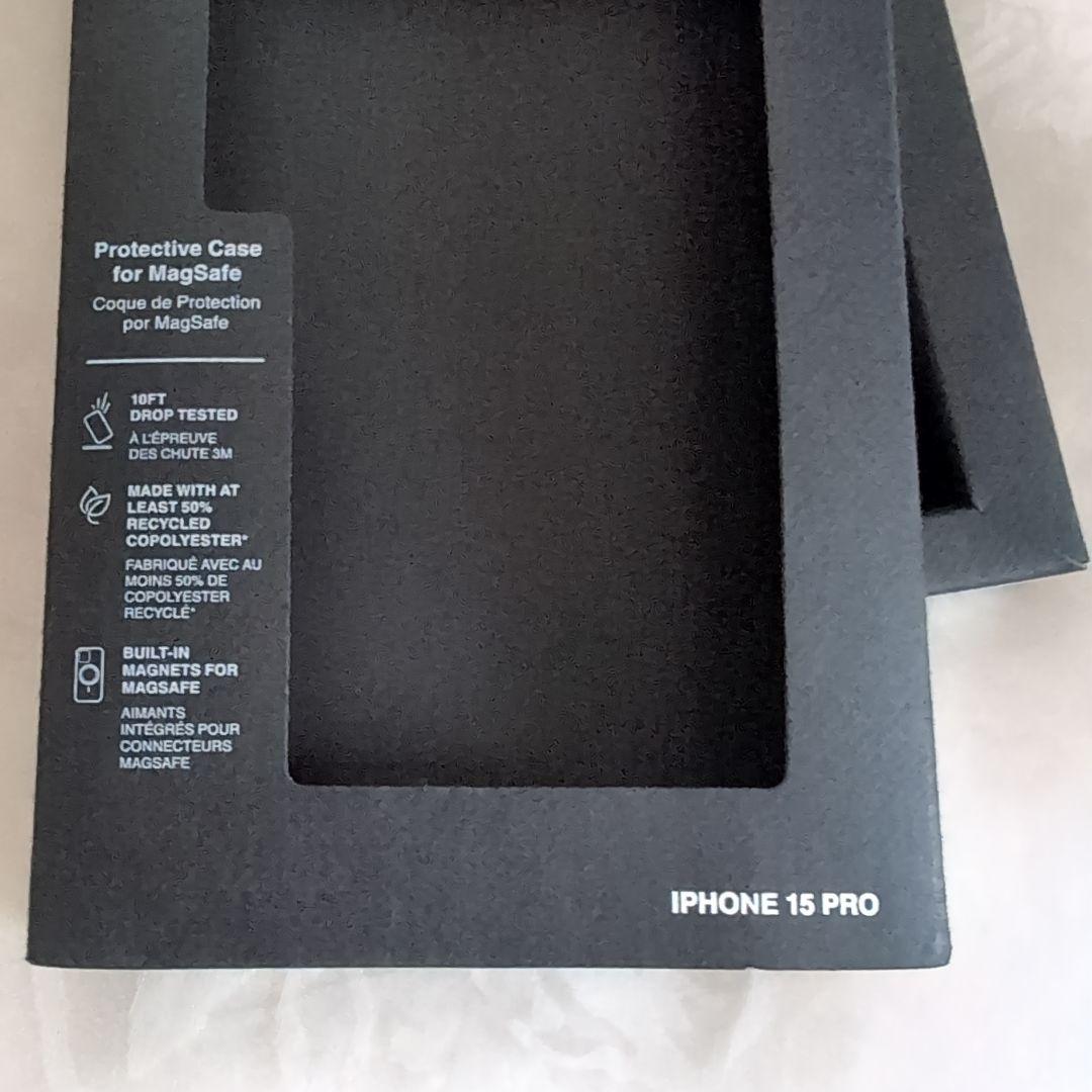 【新品未使用】コーチiPhone15Proケース MagSafe