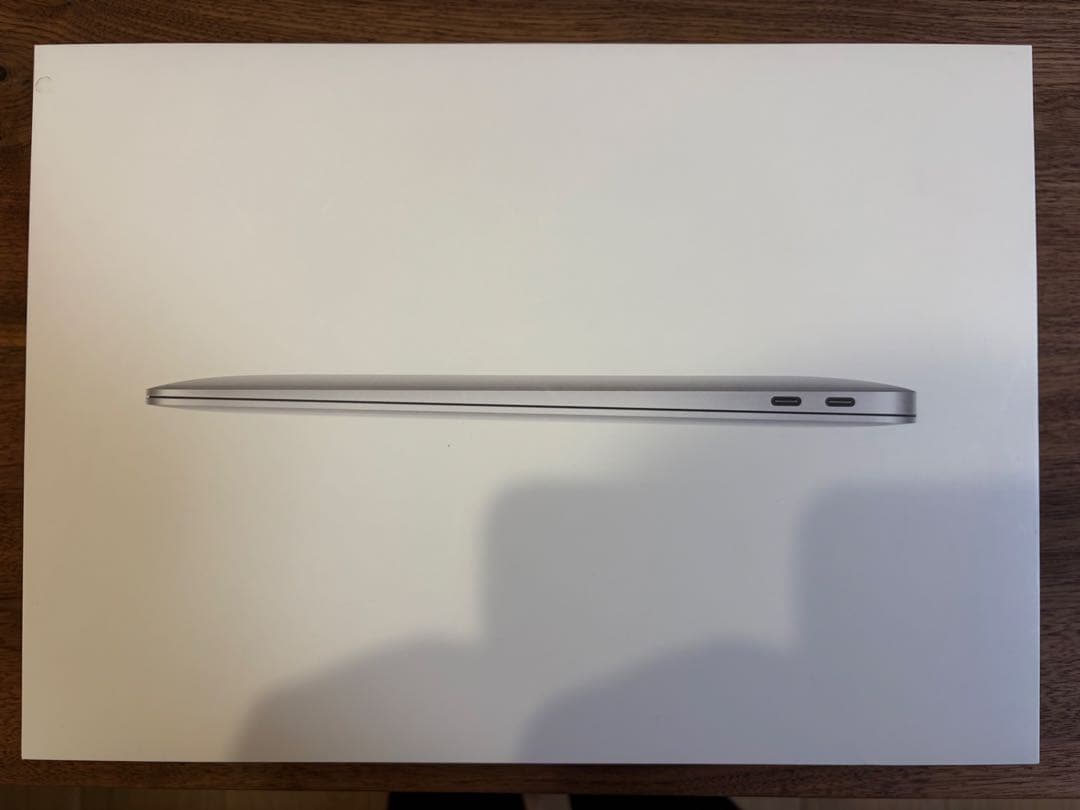 即日発送MacBook Air M1チップ搭載モデル(箱付き)他アクセサリーあり