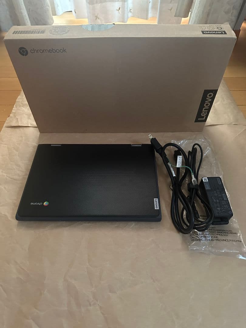Lenovo 500e Chromebook 2nd Gen　充電器付き