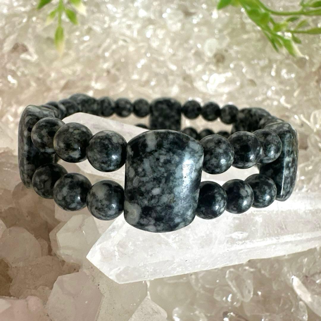 【遠野霊石】龍神スペシャルバングル｜超高波動・幸運を引き寄せる神石　オリジナル品