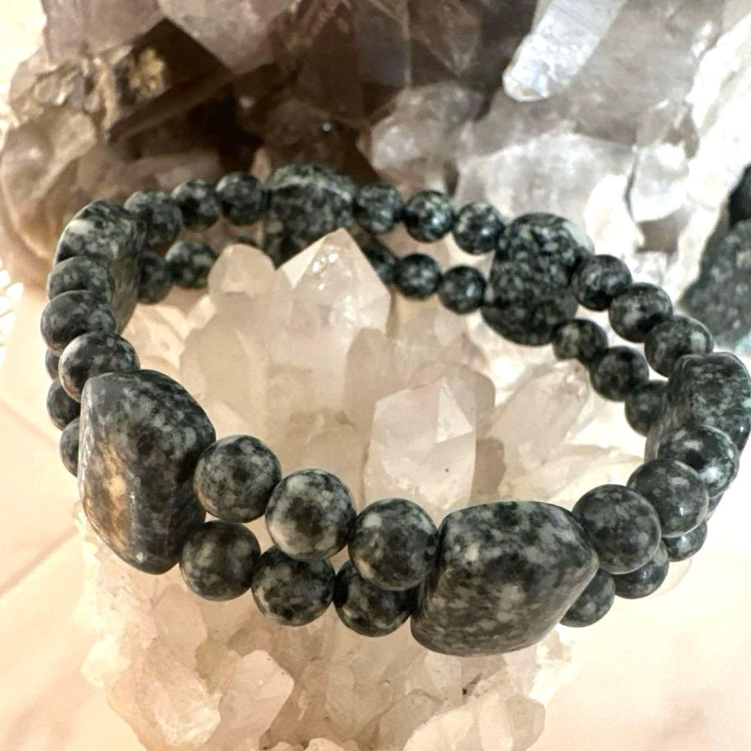 【遠野霊石】龍神スペシャルバングル｜超高波動・幸運を引き寄せる神石　オリジナル品