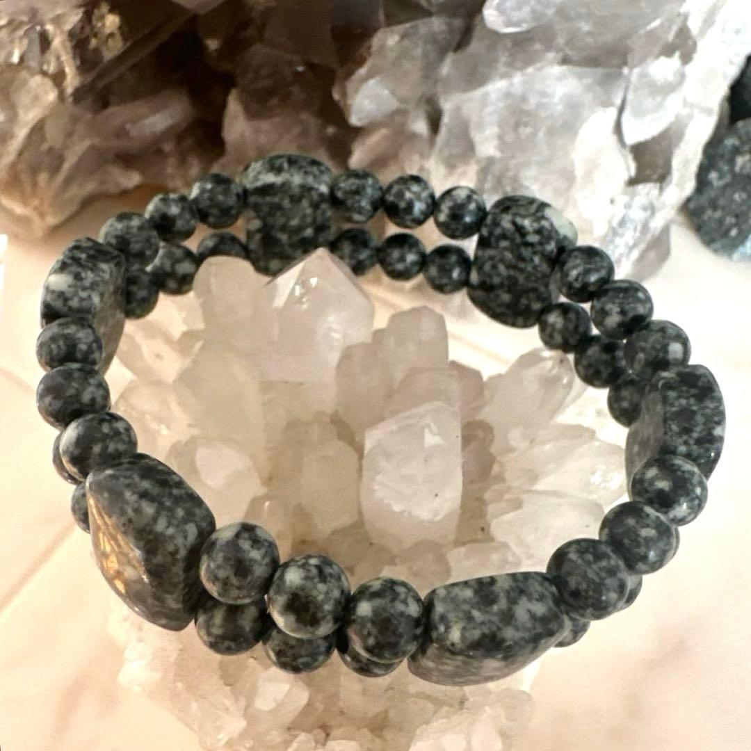 【遠野霊石】龍神スペシャルバングル｜超高波動・幸運を引き寄せる神石　オリジナル品