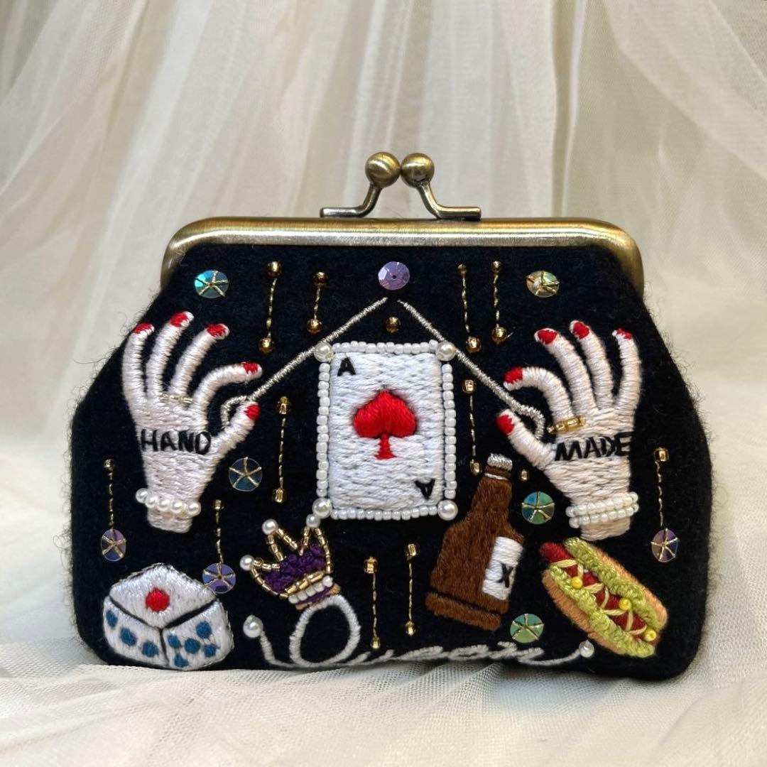 ハンドメイド手刺繍 がま口 ミニポーチ 小銭入れ レッド 財布