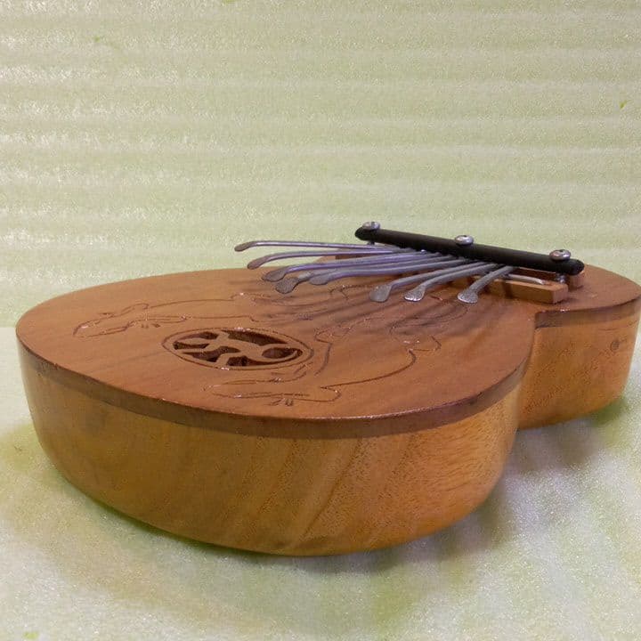 インドネシア　民族楽器 　カリンバ　親指ピアノ　ハンドオルゴール　レトロ