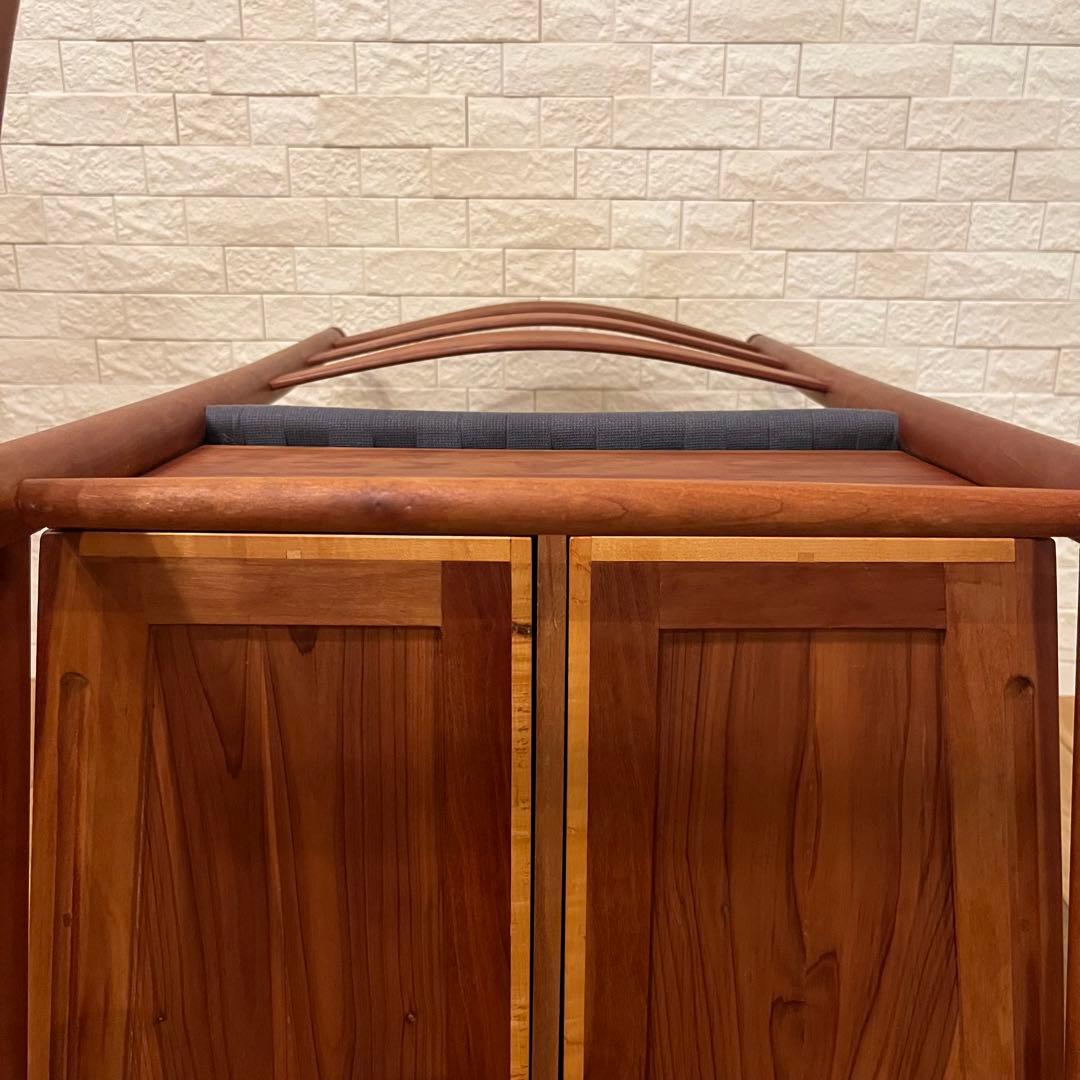 【ヴィンテージ】シェイカーデザイン　木製ロッキングチェア 引き出し付き