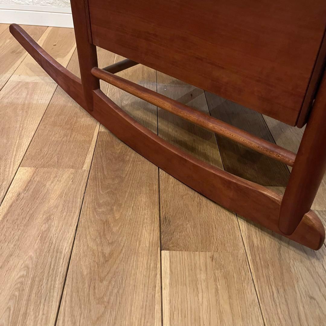 【ヴィンテージ】シェイカーデザイン　木製ロッキングチェア 引き出し付き