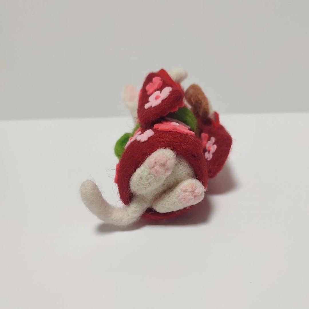 羊毛フェルト　猫　着物バージョン