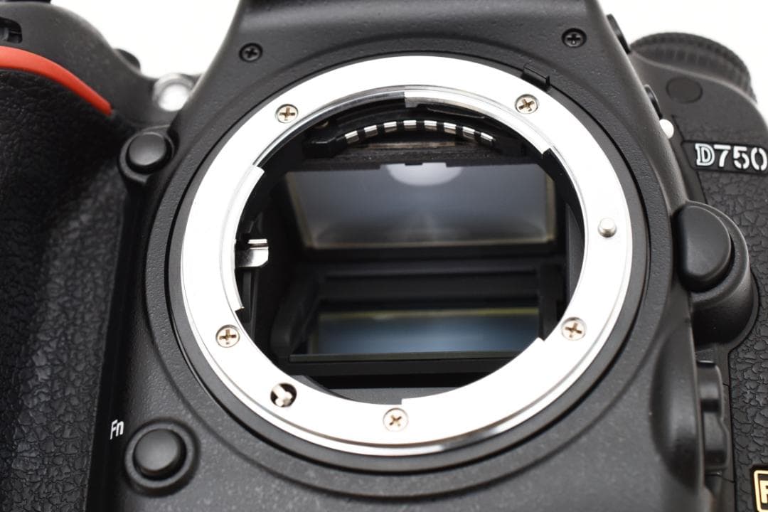 ■ 美品 ■ ニコン　Nikon D750 ボディ ≪S数6784回≫