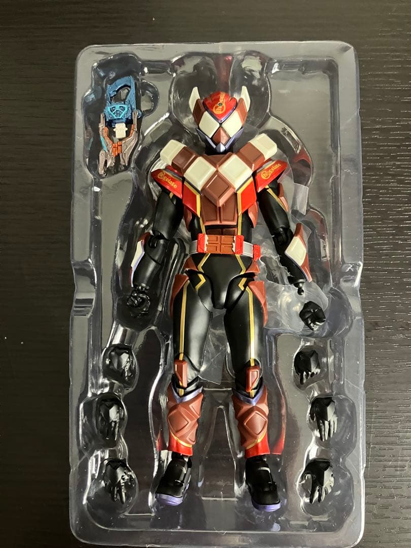 S.H.Figuarts 仮面ライダーヴァレン　チョコドンフォーム
