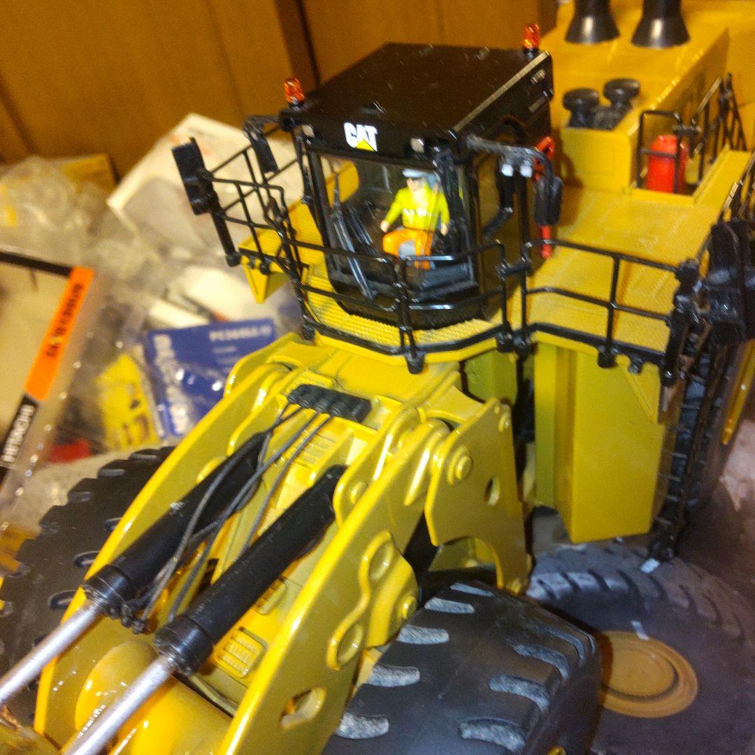 キャタピラー建機　CAT 994K WHEEL LOADER 　1/50