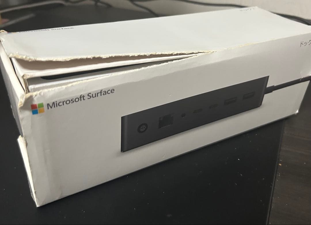 新品　Microsoft Surface Dock 2