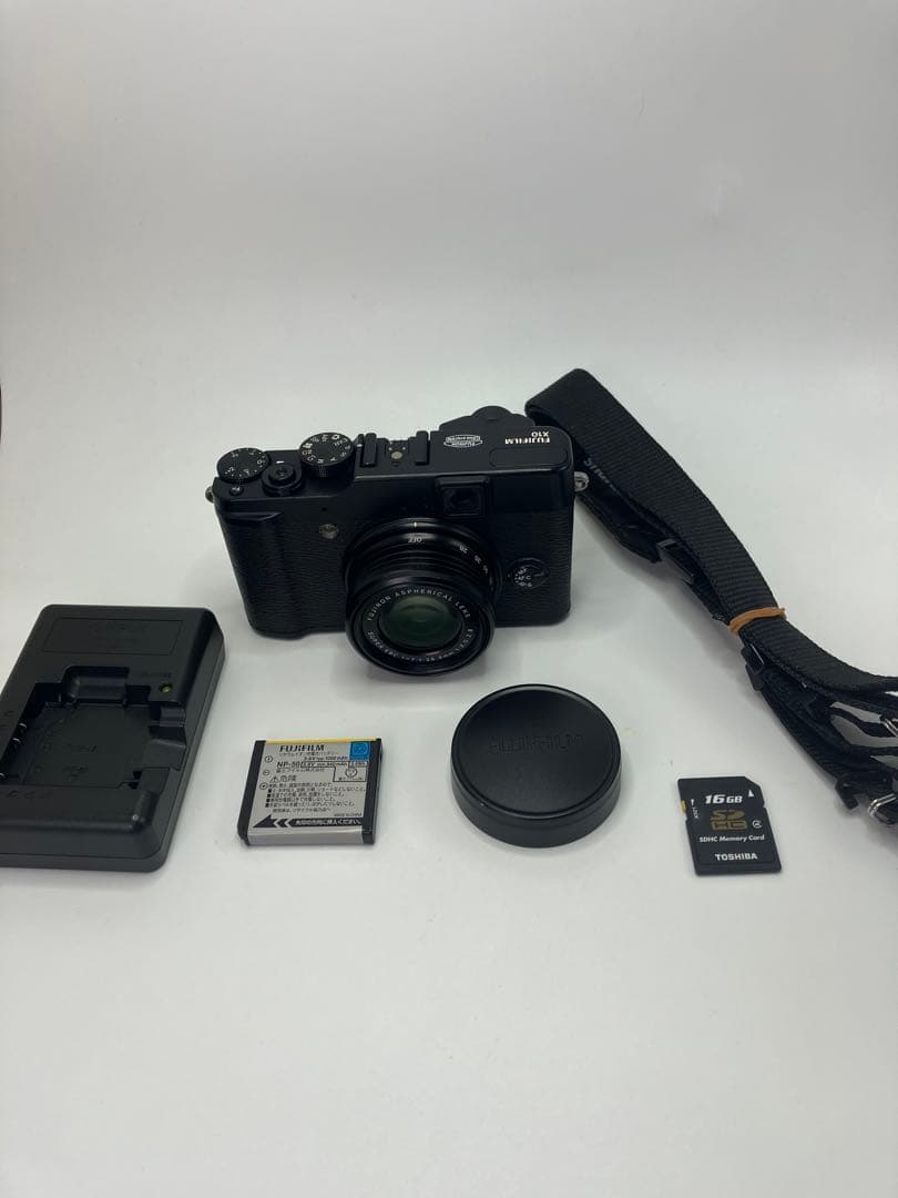 【返品保証・美品】FUJIFILM X10 コンパクトデジタルカメラ