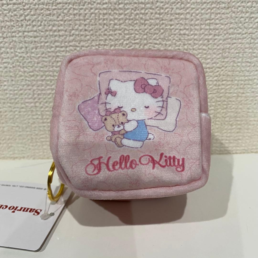 ハローキティ　まとめ売り　ぬいぐるみ・マスコットポーチ・スリーパー　6点セット