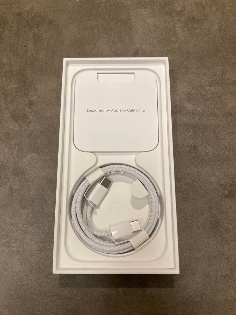 iPhone 15Pro ナチュラルチタニウム　128GB