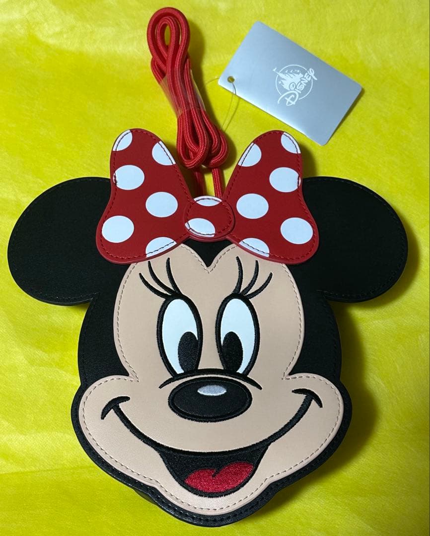 ディズニーストア ミッキー&フレンズ フェイスデザイン ポシェット　ミニー
