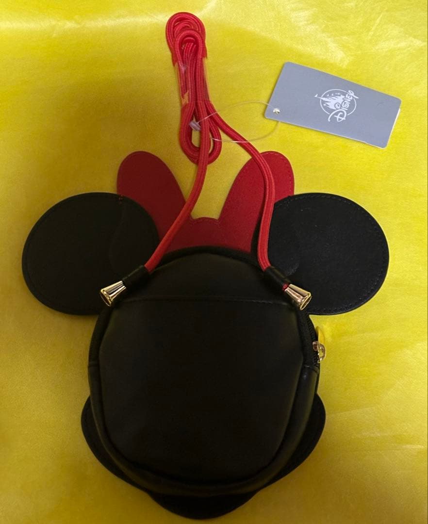 ディズニーストア ミッキー&フレンズ フェイスデザイン ポシェット　ミニー