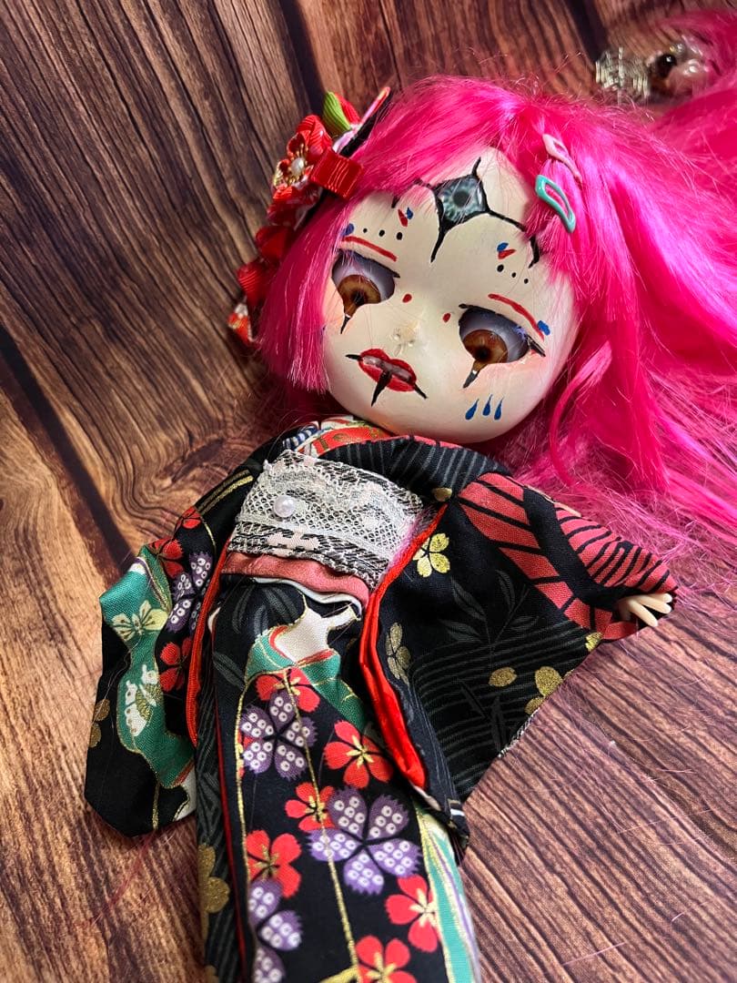 カスタムアイシードール 複眼の姫