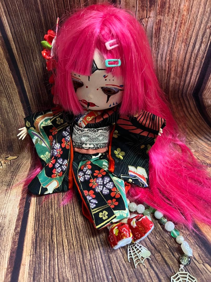 カスタムアイシードール 複眼の姫