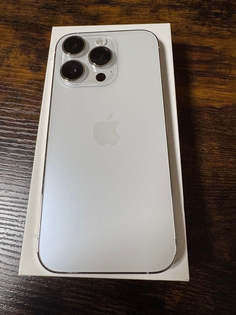 iPhone14pro 256GB シルバー　美品　本体
