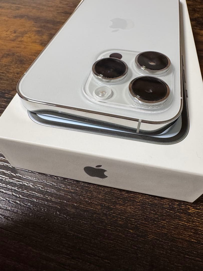 iPhone14pro 256GB シルバー　美品　本体