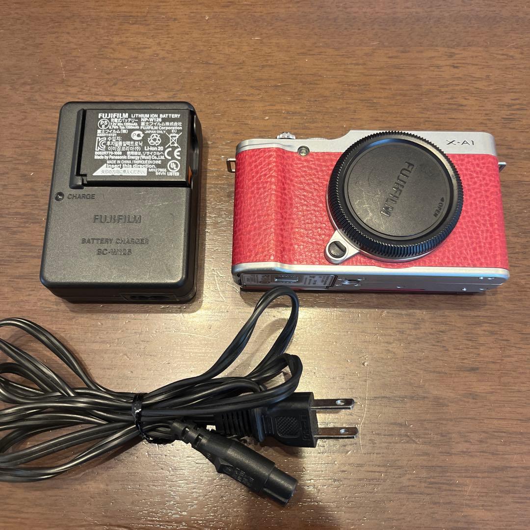 【美品・動作良好】Fujifilm X-A1 レッド