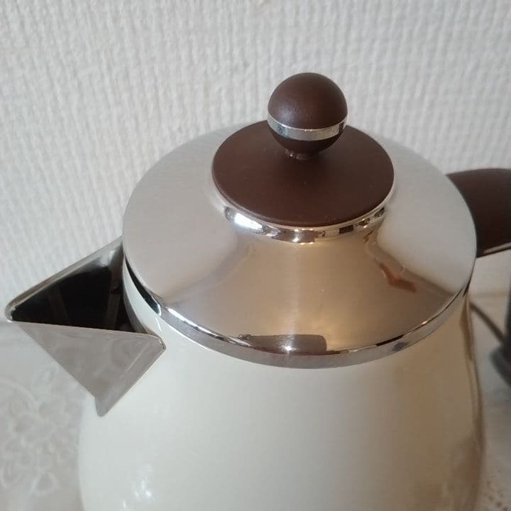 De'Longhi アイコナ・ヴィンテージ 電気ケトル ドルチェベージュ