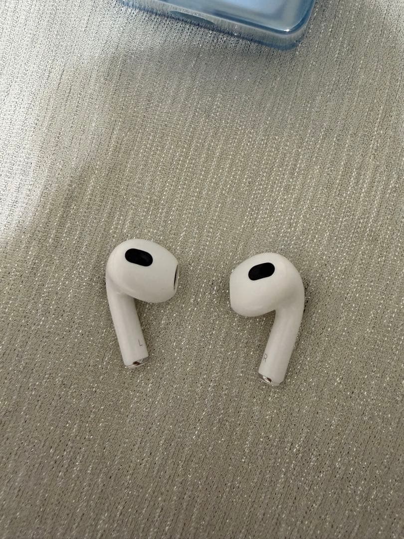AirPods3本体 ホワイト ケース付き