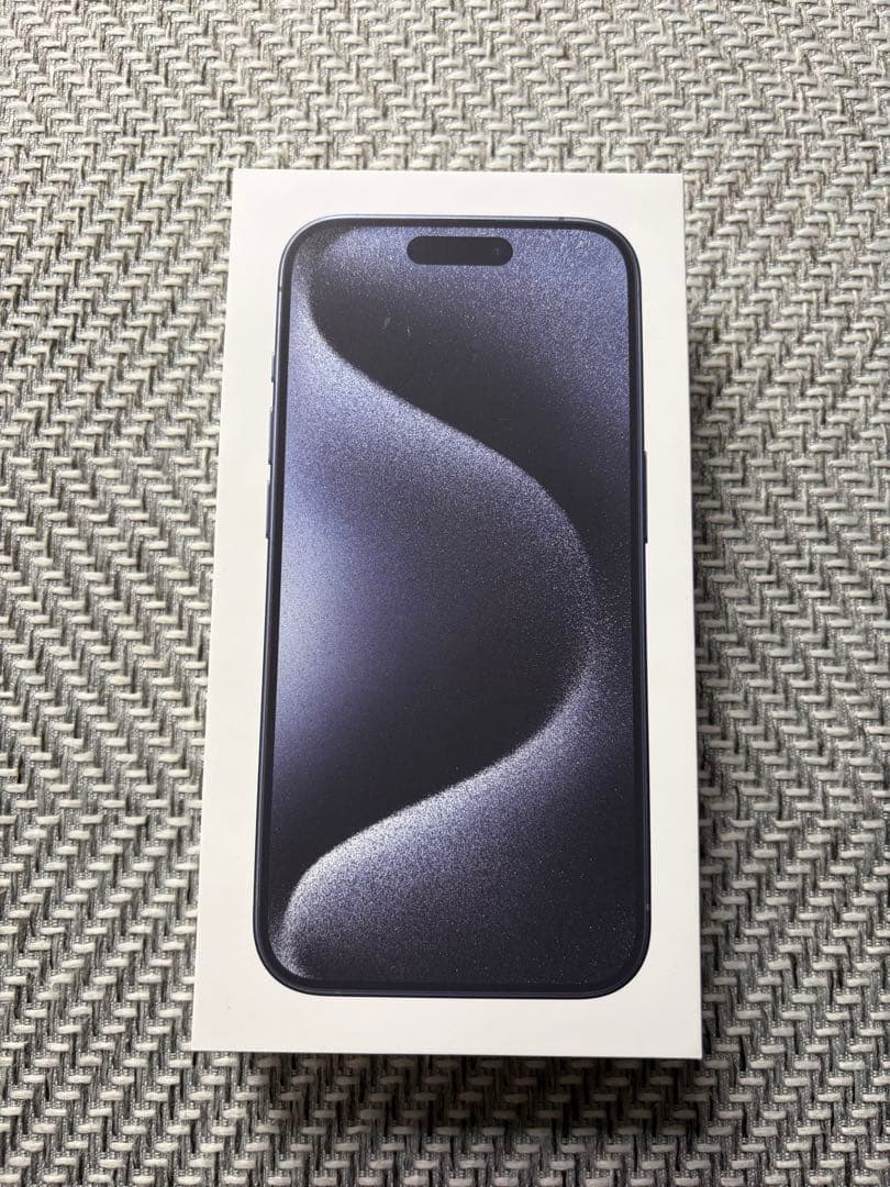 Apple iPhone 15Pro ブルーチタニウム本体です！