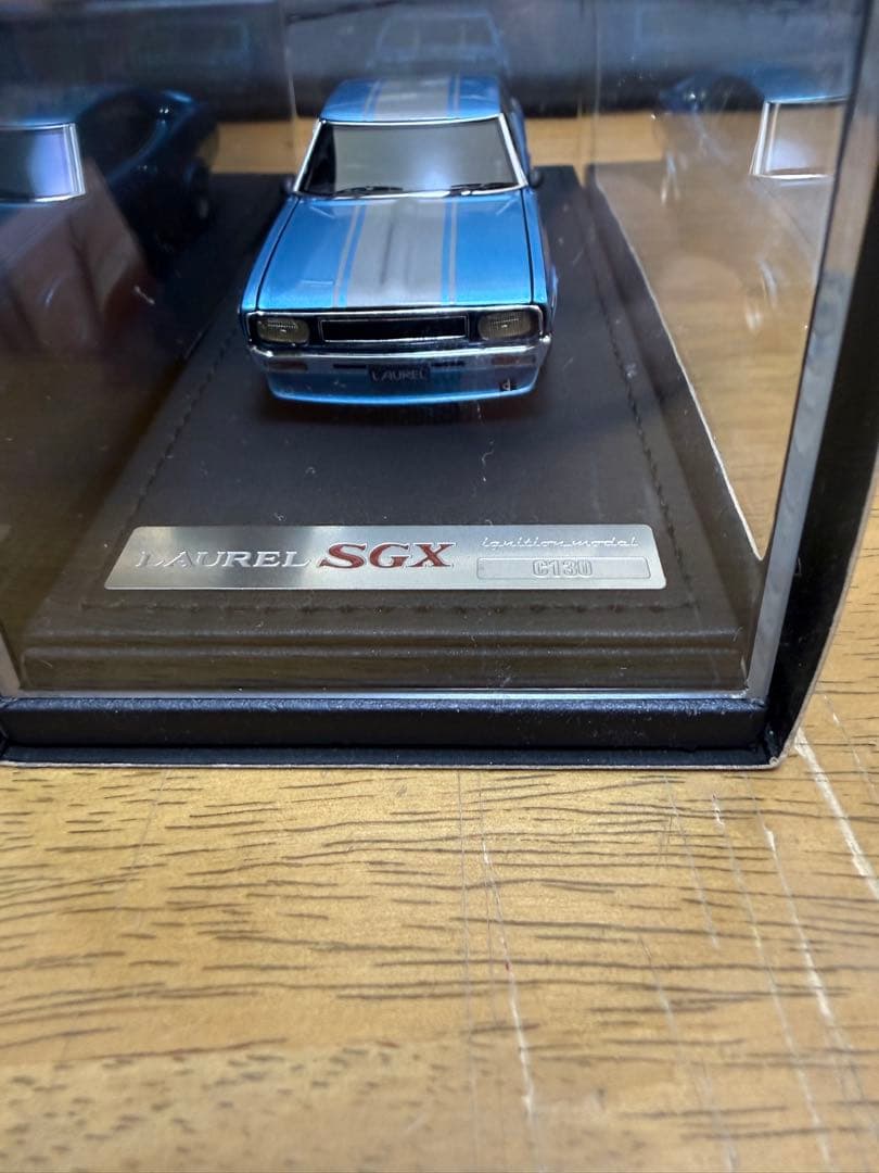 イグニションモデル　LAUREL SGX ミニカー ブルー 1/43