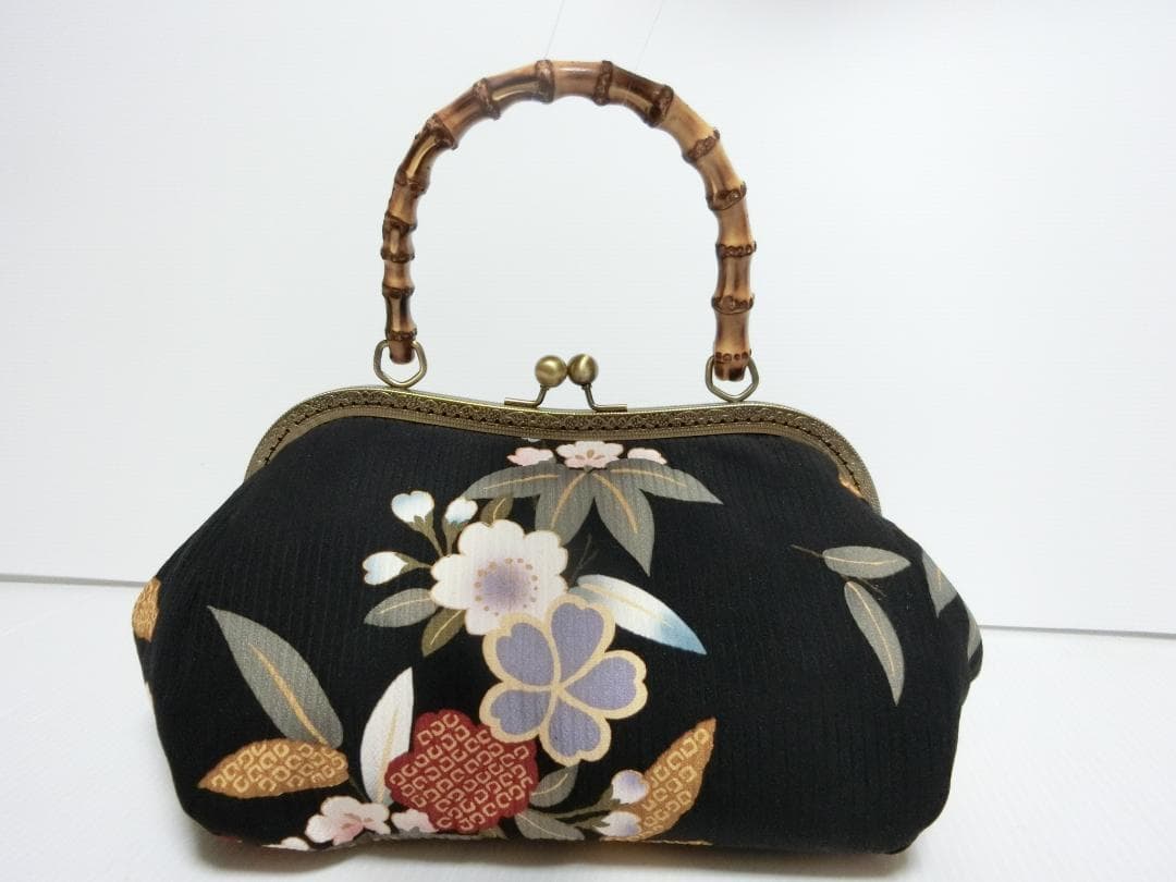 ハンドメイド 日本の伝統和服の美くしさ 正絹 バンブー持ち手ハンドバッグ