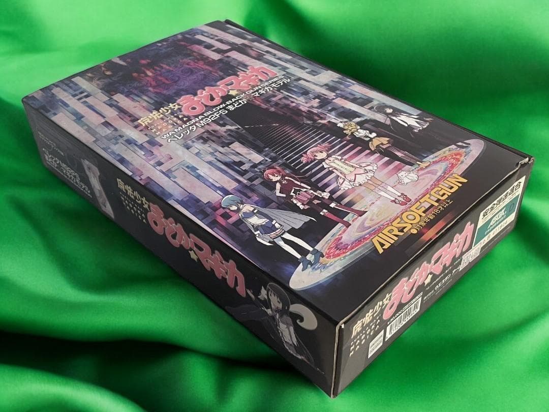 ●新品未使用品 ●魔法少女まどかマギカ ●ベレッタ M92FS マギカモデル