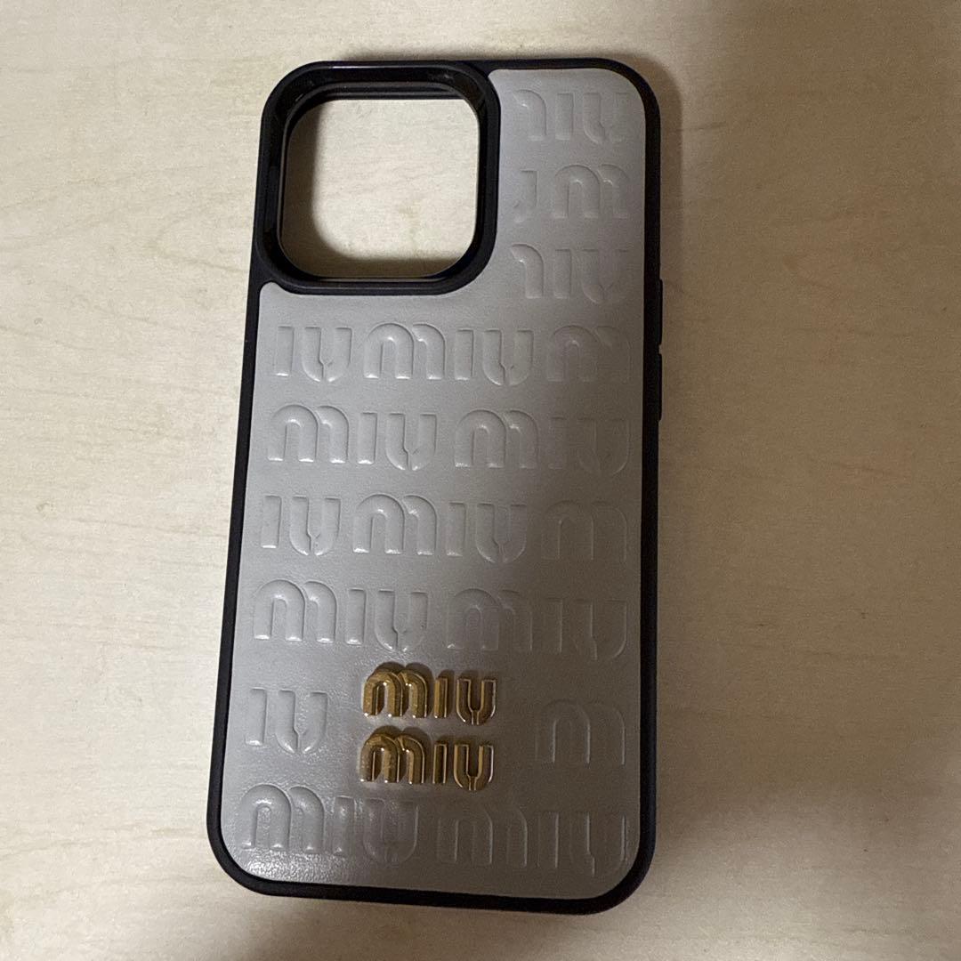 iPhone13Pro ケース　ミュウミュウ