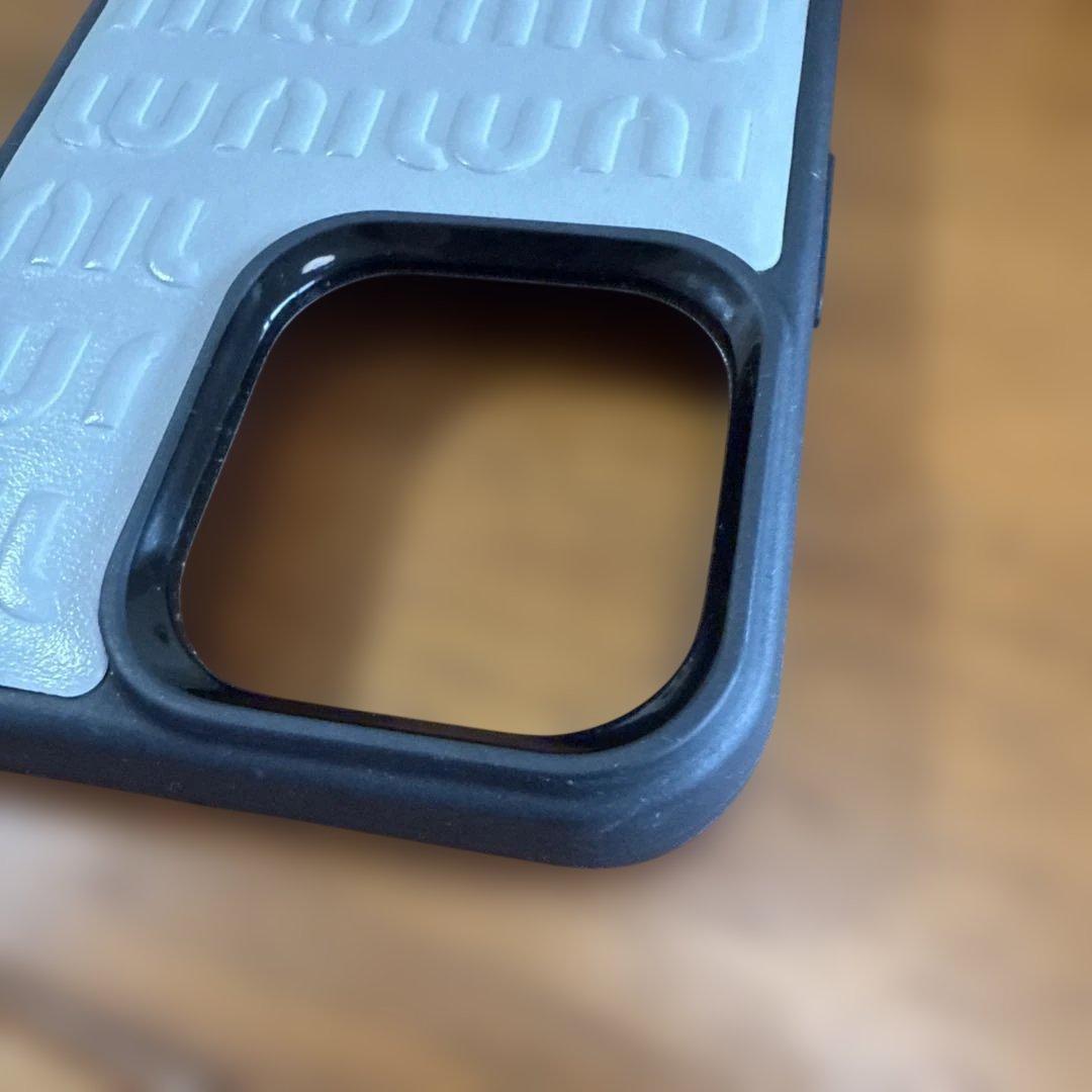 iPhone13Pro ケース　ミュウミュウ