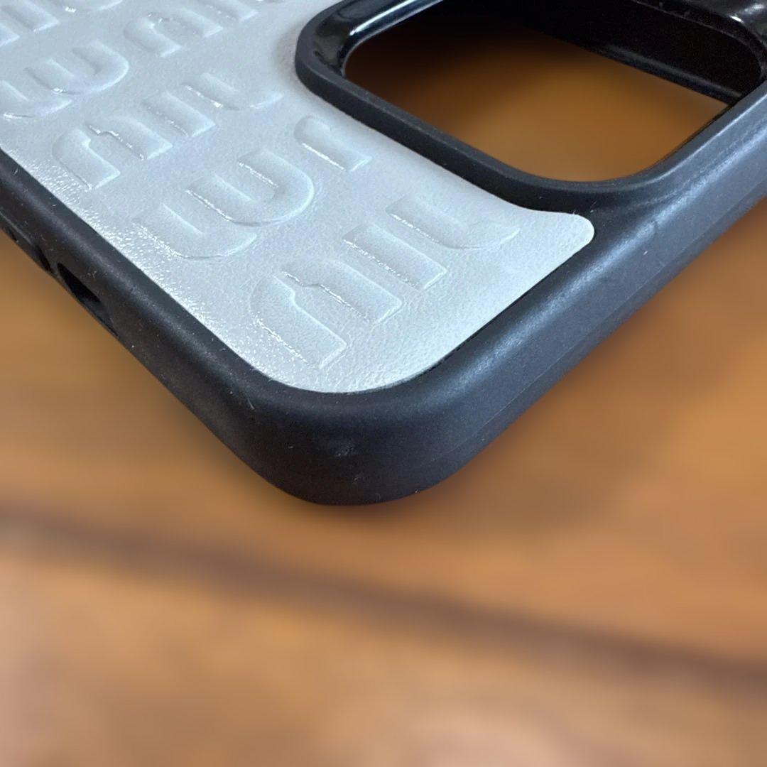 iPhone13Pro ケース　ミュウミュウ