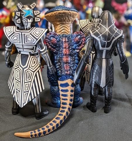 ウルトラマンコスモス＆登場怪獣・宇宙人（バンダイ）ソフビ17体セット