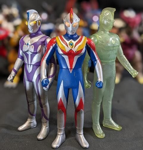 ウルトラマンコスモス＆登場怪獣・宇宙人（バンダイ）ソフビ17体セット