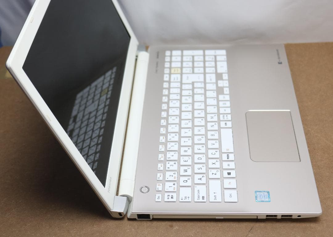i*n様 Dynabook Win11 i7-8550U 256Gb 16Gb