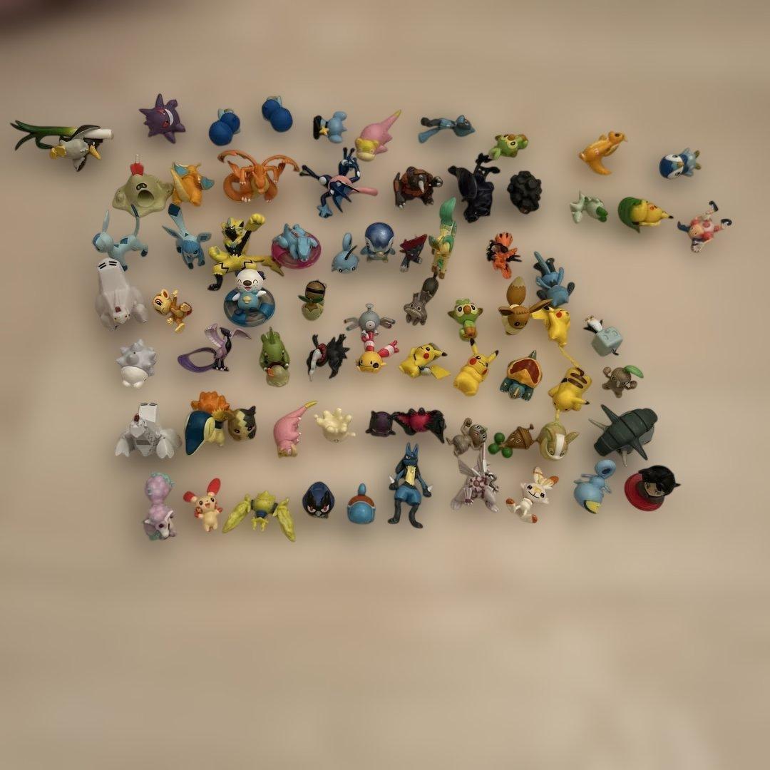 ポケモンフィギュア　70個