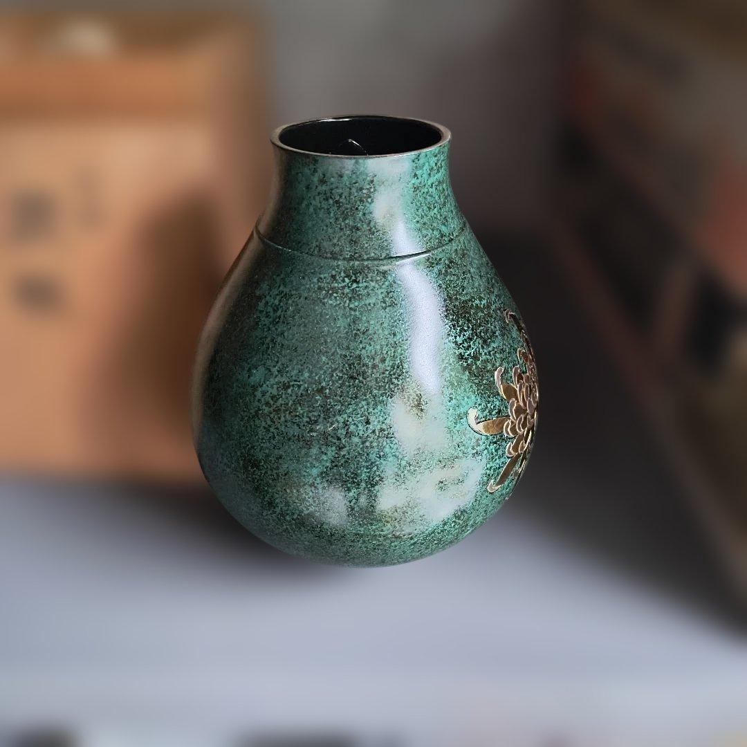銅製花瓶