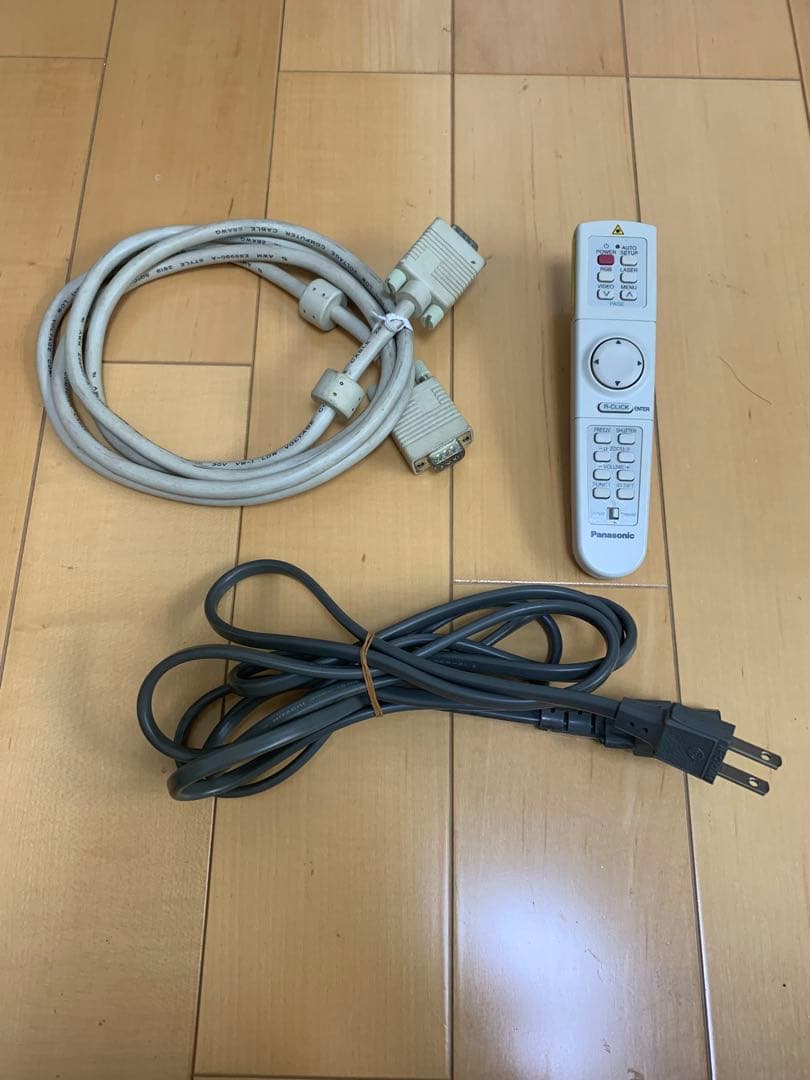 Panasonic プロジェクター TH-L6500J 中古品